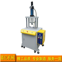 四柱兩闆油壓機